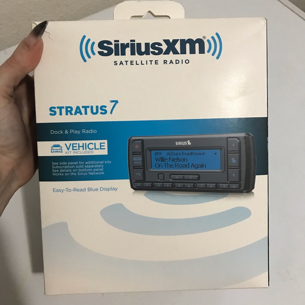 Sirius XM Stratus 7 radio